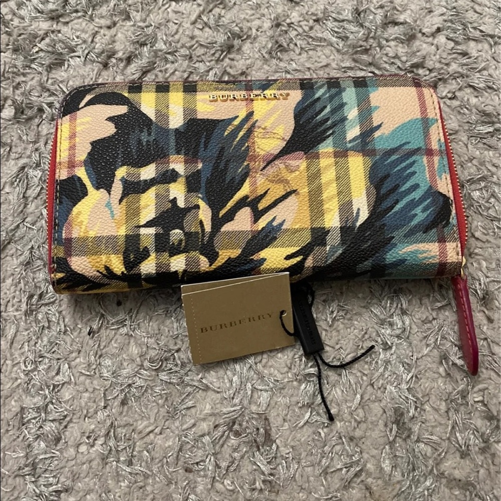 Burberry wallet - Picture 2 of 2